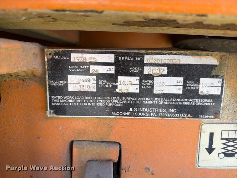 image for item YA4567 2007 JLG 1930ES scissor lift