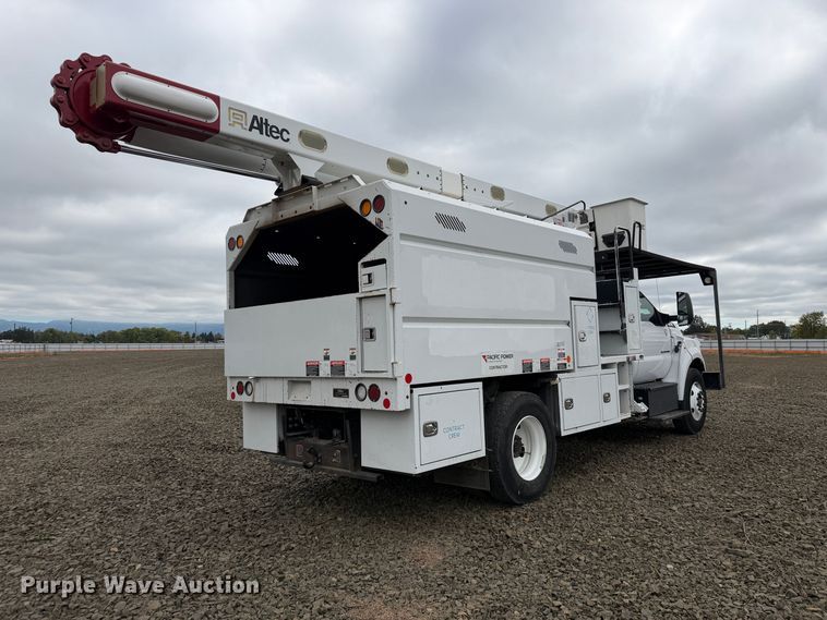 image for item YA4619 2016 Ford F750 Super Duty forestry bucket truck