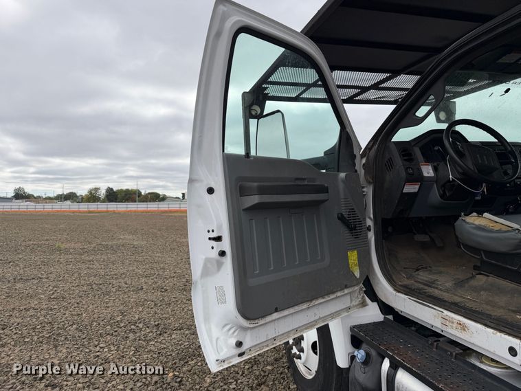 image for item YA4619 2016 Ford F750 Super Duty forestry bucket truck