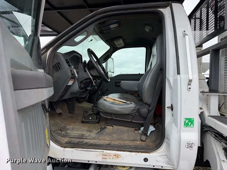image for item YA4619 2016 Ford F750 Super Duty forestry bucket truck