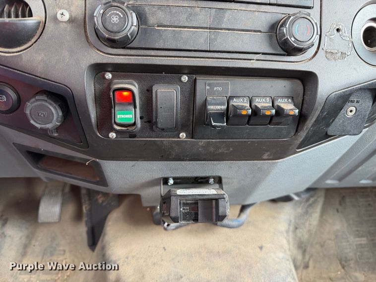 image for item YA4619 2016 Ford F750 Super Duty forestry bucket truck