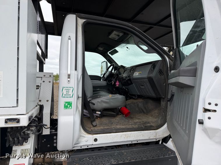 image for item YA4619 2016 Ford F750 Super Duty forestry bucket truck
