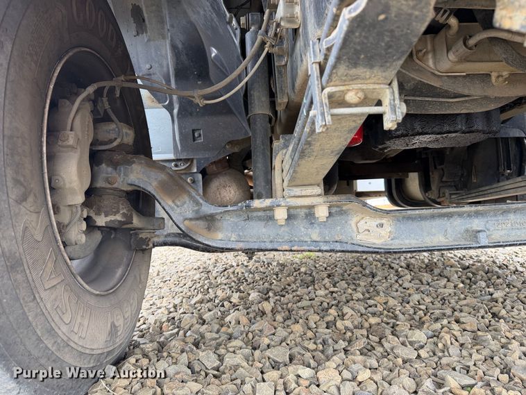 image for item YA4619 2016 Ford F750 Super Duty forestry bucket truck