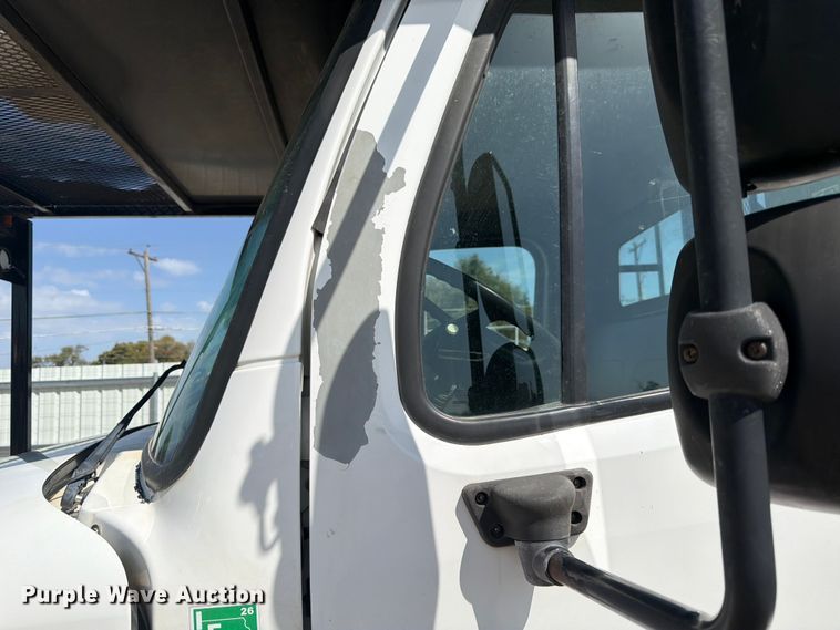 image for item YA4629 2016 Freightliner Business Class M2 forestry bucket truck