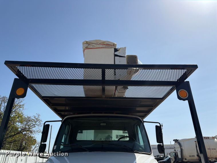 image for item YA4629 2016 Freightliner Business Class M2 forestry bucket truck