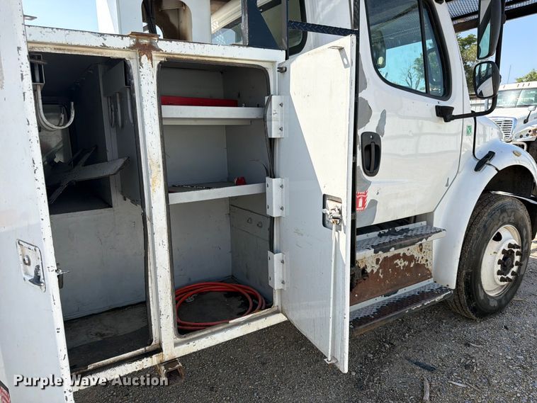 image for item YA4629 2016 Freightliner Business Class M2 forestry bucket truck