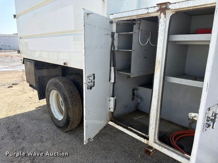 image for item YA4629 2016 Freightliner Business Class M2 forestry bucket truck