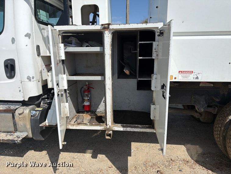 image for item YA4629 2016 Freightliner Business Class M2 forestry bucket truck