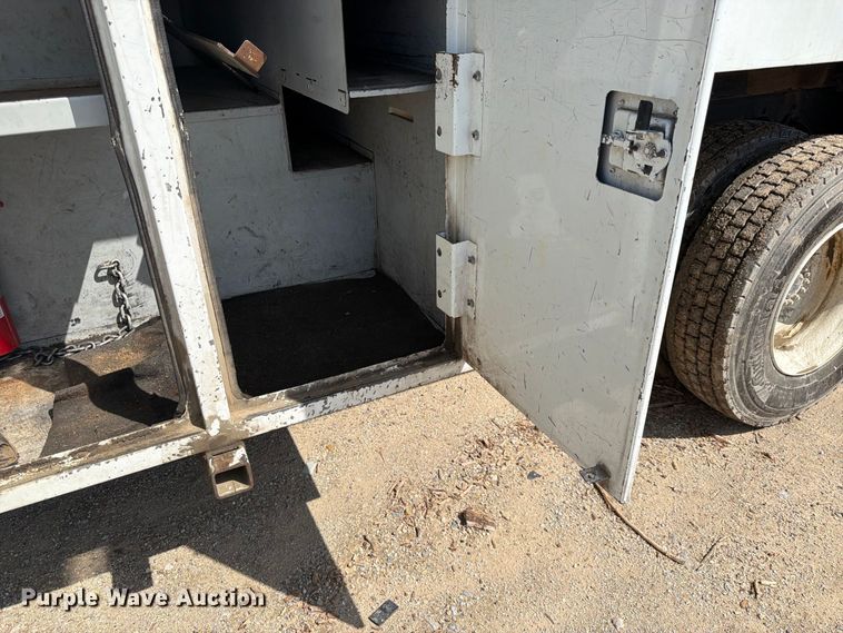 image for item YA4629 2016 Freightliner Business Class M2 forestry bucket truck