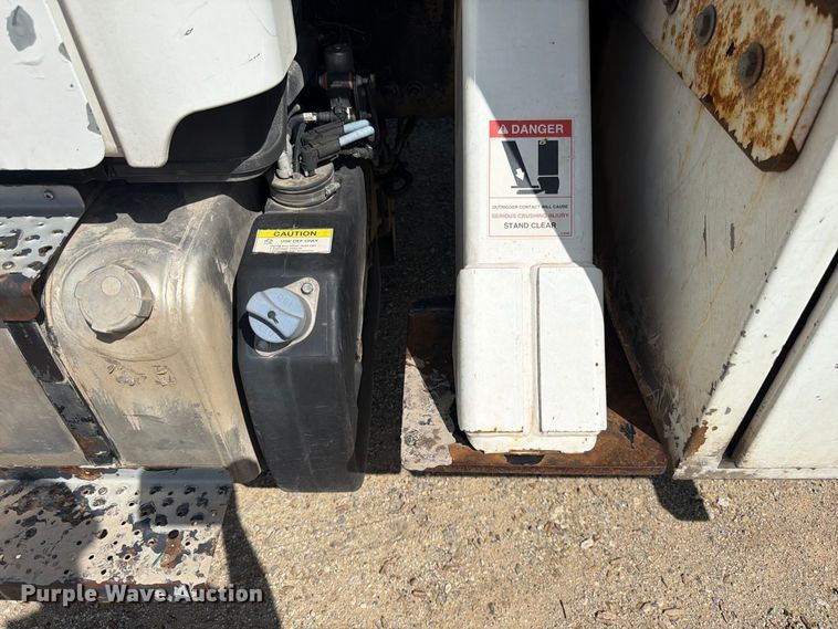image for item YA4629 2016 Freightliner Business Class M2 forestry bucket truck
