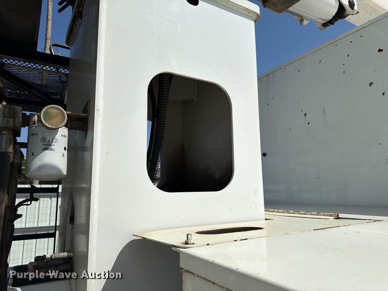 image for item YA4629 2016 Freightliner Business Class M2 forestry bucket truck