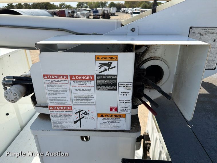 image for item YA4629 2016 Freightliner Business Class M2 forestry bucket truck