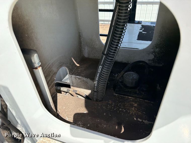 image for item YA4629 2016 Freightliner Business Class M2 forestry bucket truck
