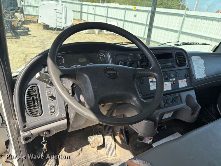 image for item YA4629 2016 Freightliner Business Class M2 forestry bucket truck