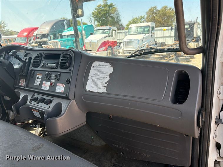 image for item YA4629 2016 Freightliner Business Class M2 forestry bucket truck