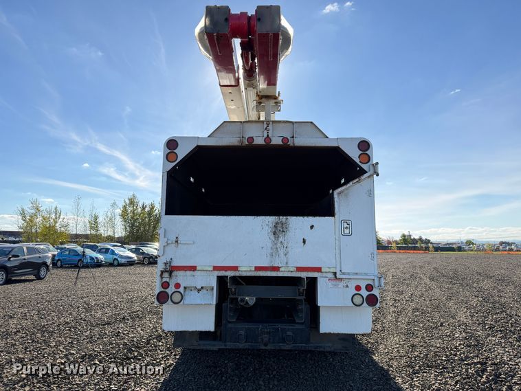 image for item YA4630 2015 Ford F750 Super Duty forestry bucket truck