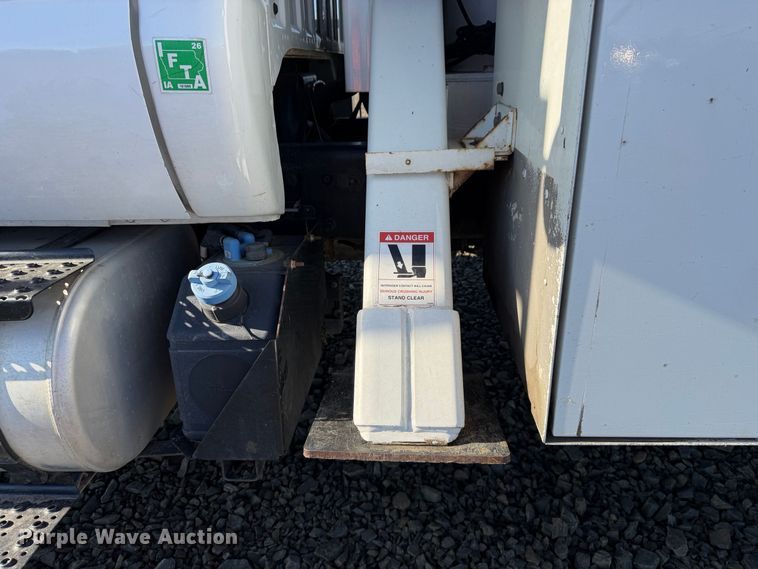 image for item YA4630 2015 Ford F750 Super Duty forestry bucket truck