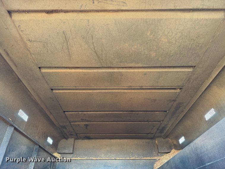 image for item YA4630 2015 Ford F750 Super Duty forestry bucket truck