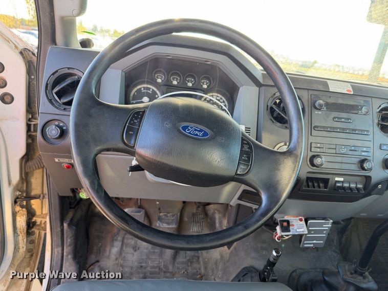 image for item YA4630 2015 Ford F750 Super Duty forestry bucket truck