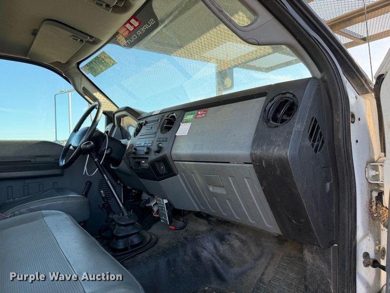 image for item YA4630 2015 Ford F750 Super Duty forestry bucket truck