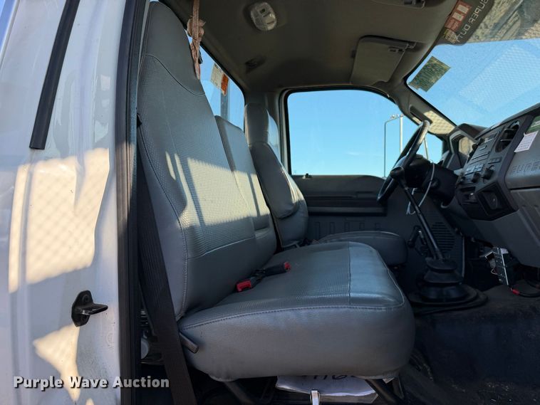 image for item YA4630 2015 Ford F750 Super Duty forestry bucket truck