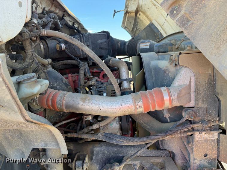 image for item YA4630 2015 Ford F750 Super Duty forestry bucket truck