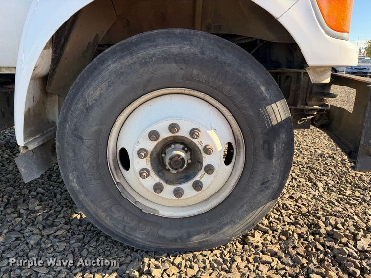 image for item YA4630 2015 Ford F750 Super Duty forestry bucket truck