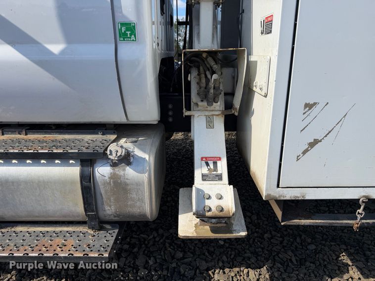 image for item YA4679 2016 Ford F750 Super Duty forestry bucket truck