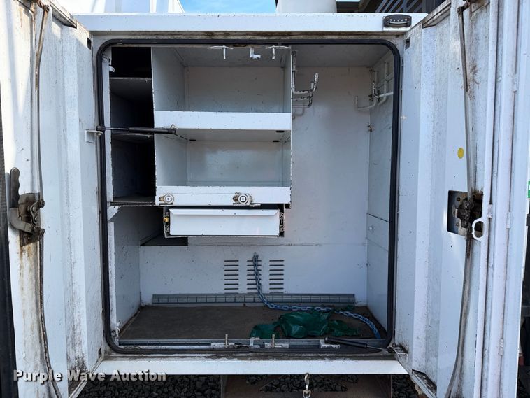 image for item YA4679 2016 Ford F750 Super Duty forestry bucket truck