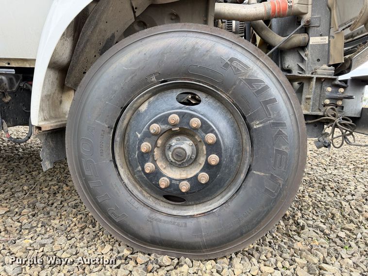 image for item YA4682 2015 Ford F750 Super Duty forestry bucket truck