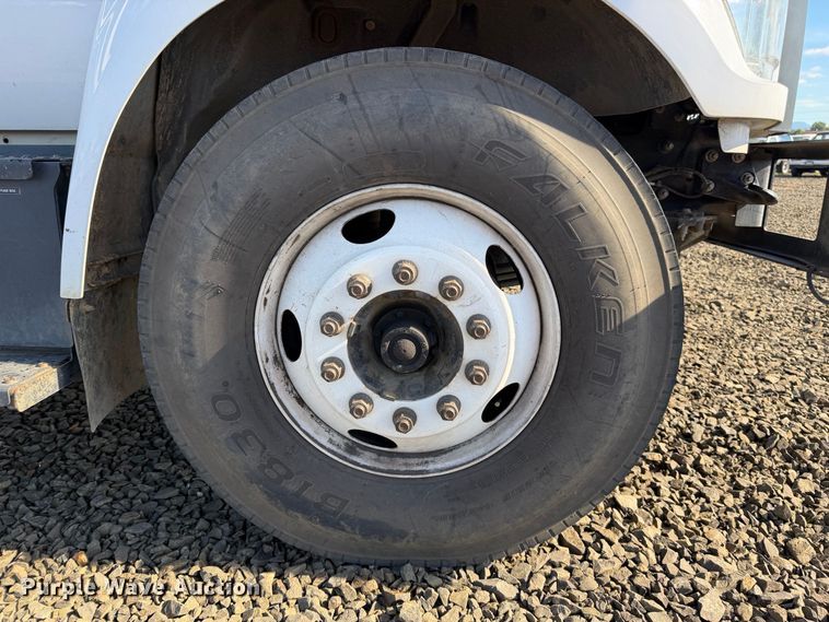 image for item YA4736 2016 Ford F750 Super Duty forestry bucket truck