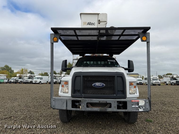 image for item YA4737 2016 Ford F750 Super Duty forestry bucket truck