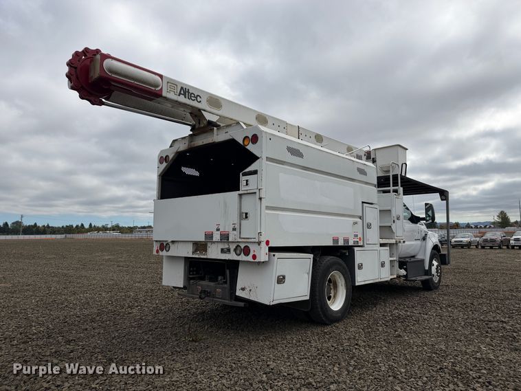 image for item YA4737 2016 Ford F750 Super Duty forestry bucket truck