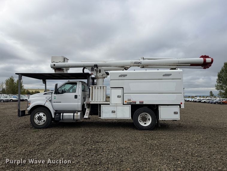 image for item YA4737 2016 Ford F750 Super Duty forestry bucket truck