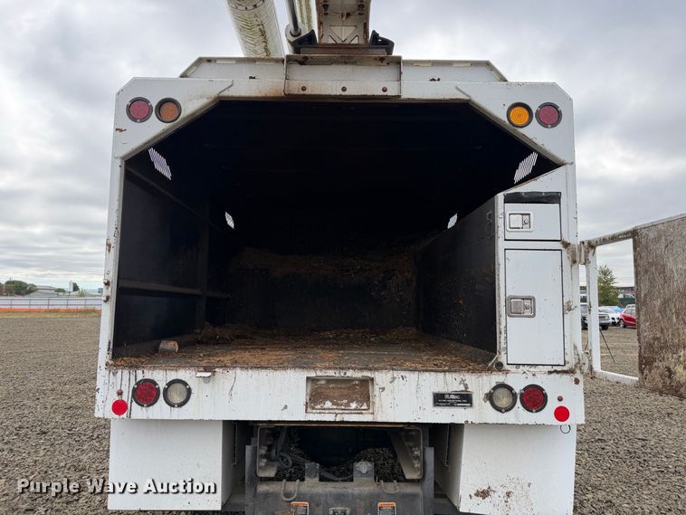 image for item YA4737 2016 Ford F750 Super Duty forestry bucket truck