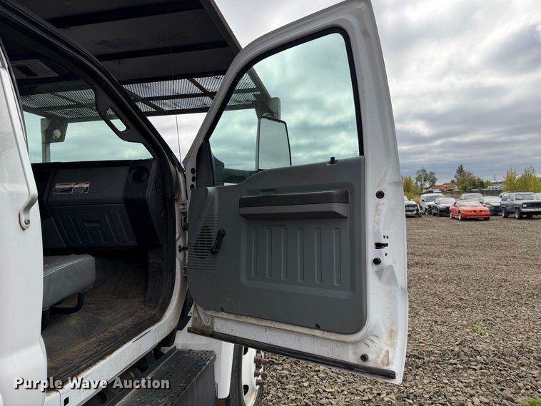 image for item YA4737 2016 Ford F750 Super Duty forestry bucket truck