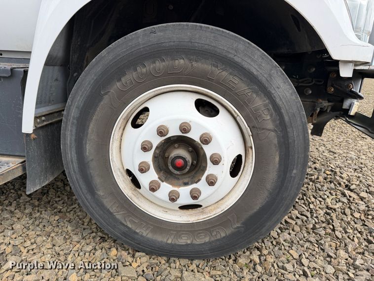 image for item YA4737 2016 Ford F750 Super Duty forestry bucket truck