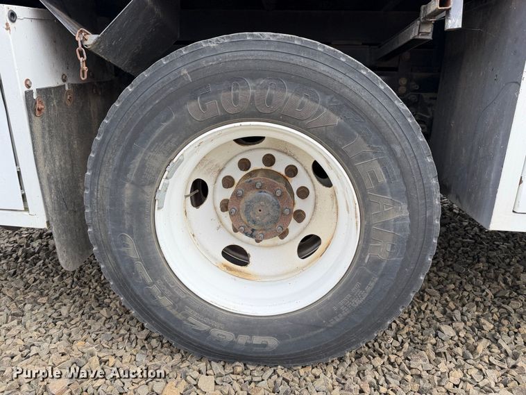 image for item YA4737 2016 Ford F750 Super Duty forestry bucket truck