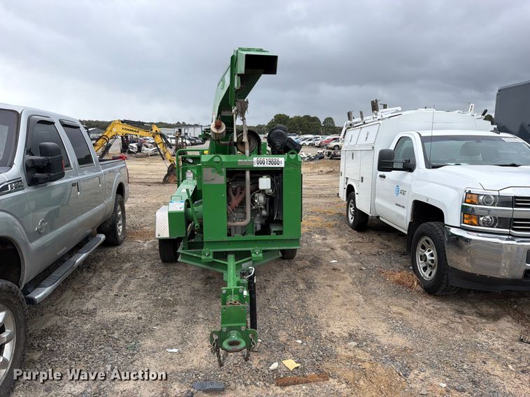 image for item YA4817 2023 Bandit Intimidator 12XPC wood chipper