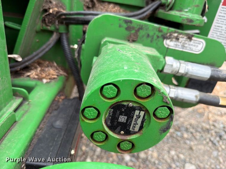 image for item YA4817 2023 Bandit Intimidator 12XPC wood chipper