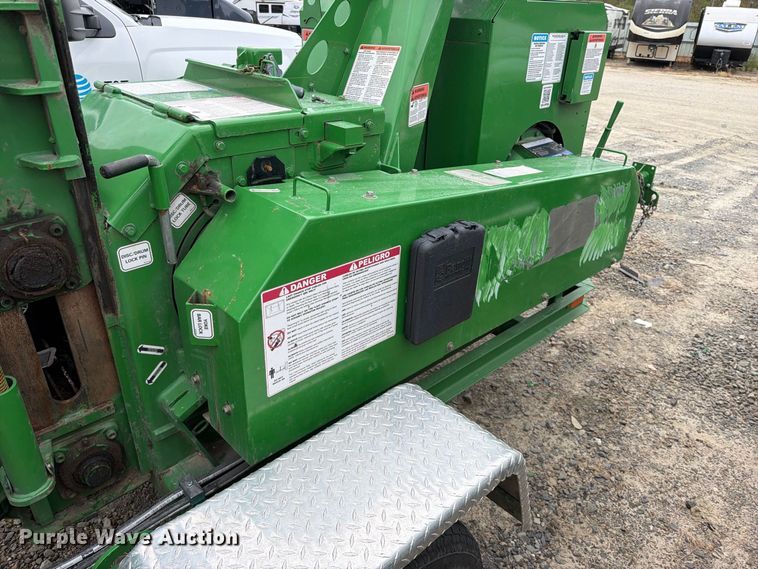 image for item YA4817 2023 Bandit Intimidator 12XPC wood chipper