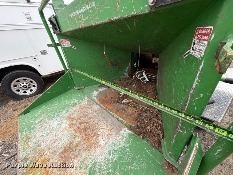 image for item YA4817 2023 Bandit Intimidator 12XPC wood chipper