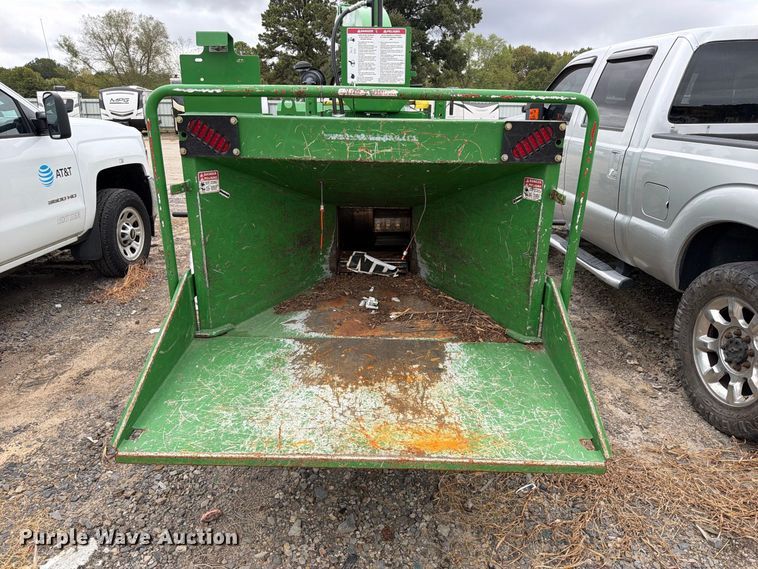 image for item YA4817 2023 Bandit Intimidator 12XPC wood chipper