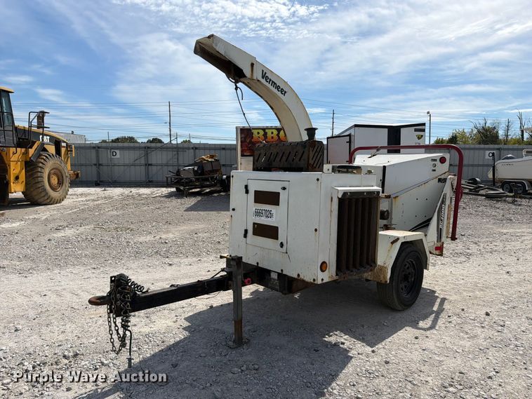 image for item YA4838 2017 Vermeer BC1000 wood chipper