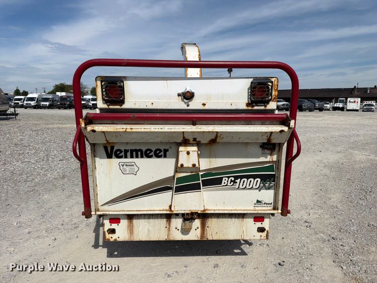 image for item YA4838 2017 Vermeer BC1000 wood chipper