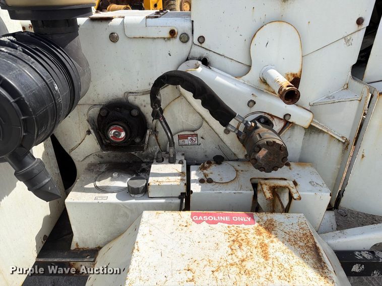 image for item YA4838 2017 Vermeer BC1000 wood chipper