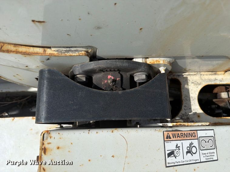 image for item YA4838 2017 Vermeer BC1000 wood chipper