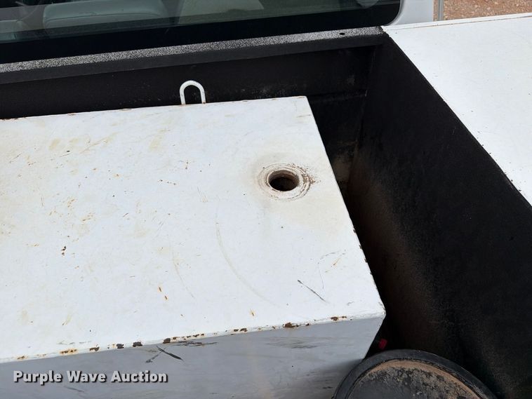 image for item YA4840 2017 Ford F750 Super Duty utility / service truck
