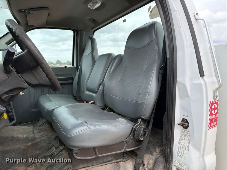 image for item YA4840 2017 Ford F750 Super Duty utility / service truck