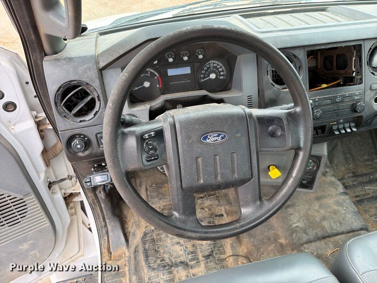 image for item YA4840 2017 Ford F750 Super Duty utility / service truck